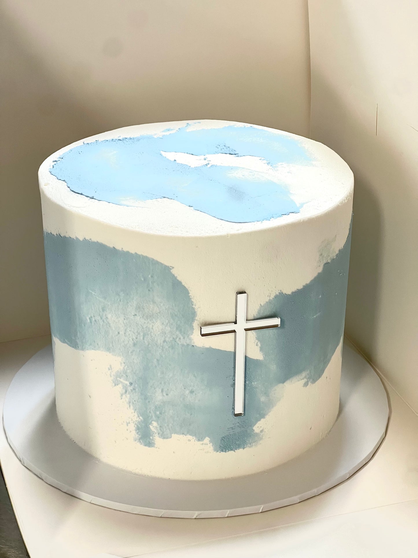 Two Tone Buttercream Cake