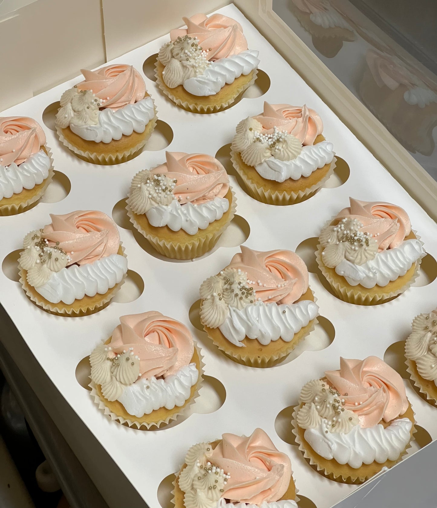 Peach Vintage Cupcakes