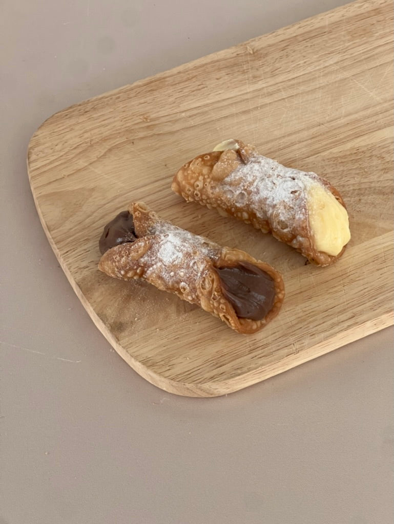 Homemade Cannoli - Vanilla & Chocolate