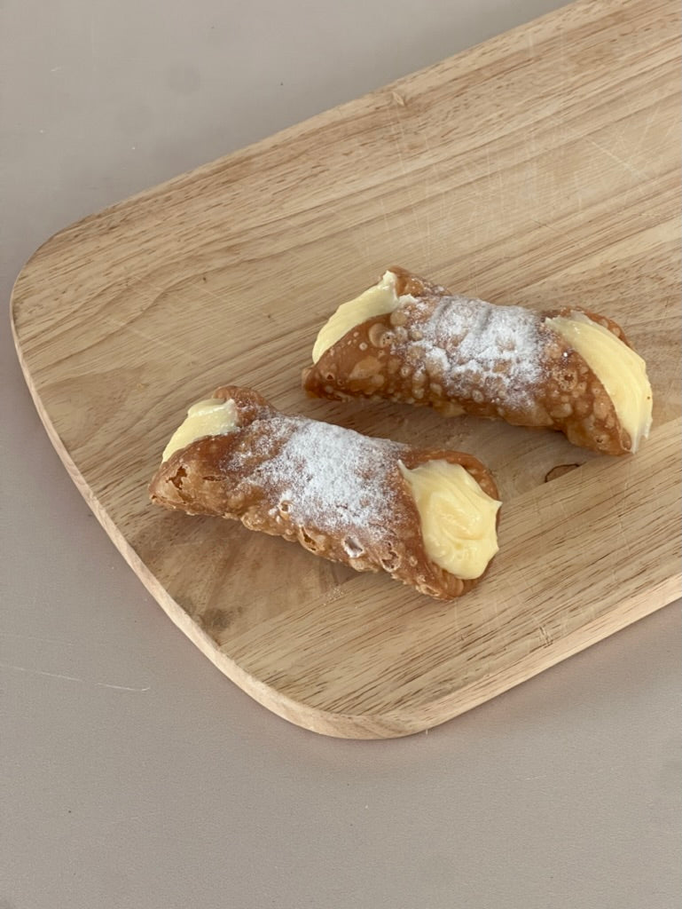 Homemade Cannoli - Vanilla