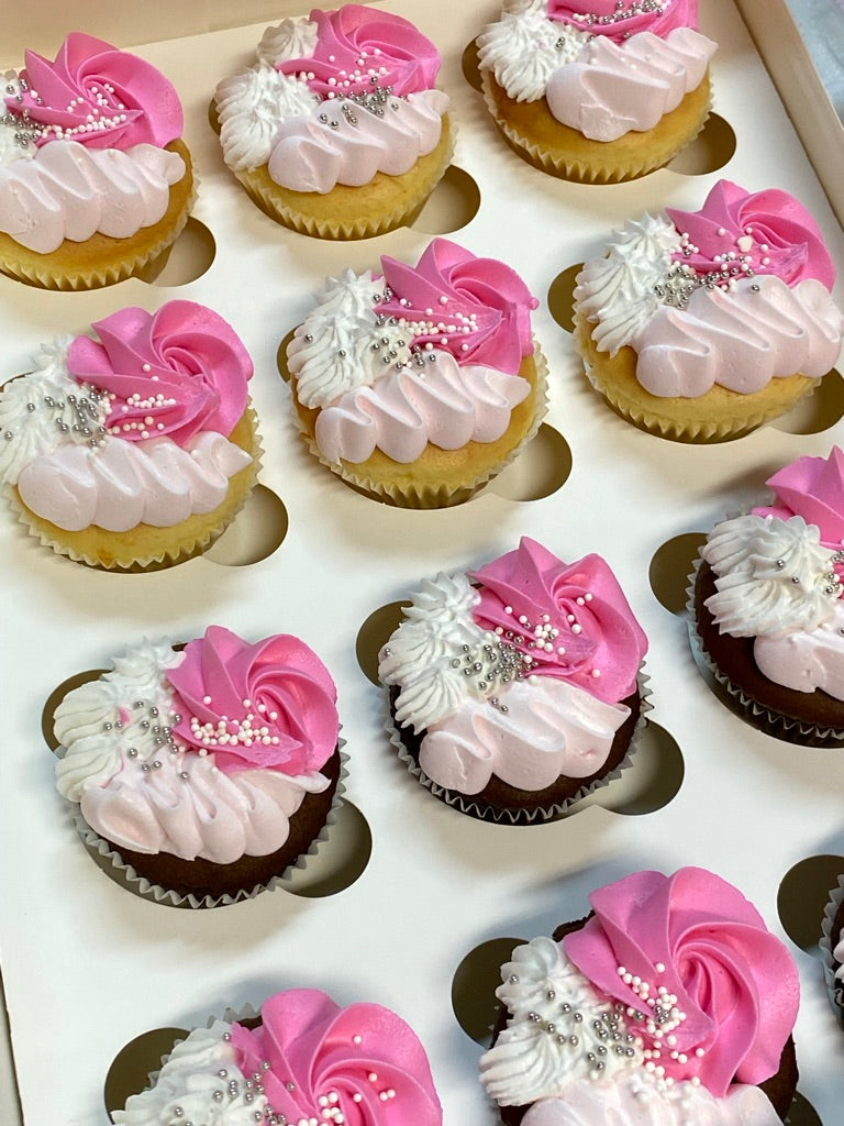 Fuchsia Pink Vintage Cupcakes